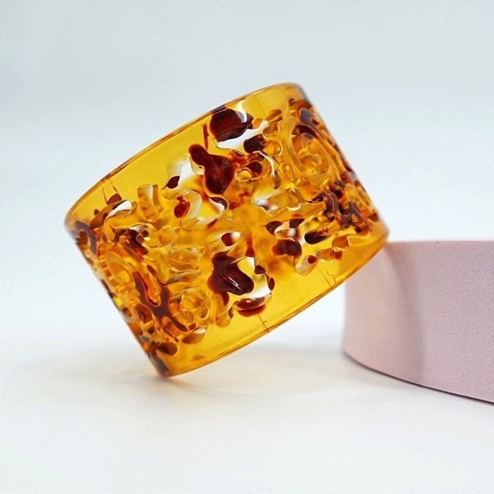 VTG Lucite‎ Bangle Bracelet Faux Tortoise Shell Wide Chunky Cut out Brown 8.5"